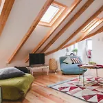 Downtown Fashion Apartment